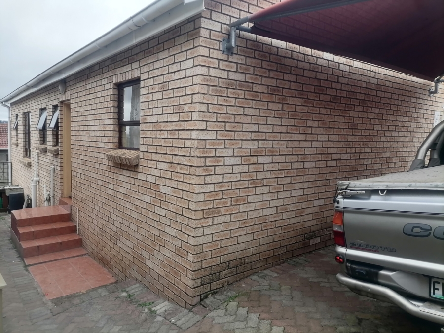 3 Bedroom Property for Sale in Zwelitsha Eastern Cape